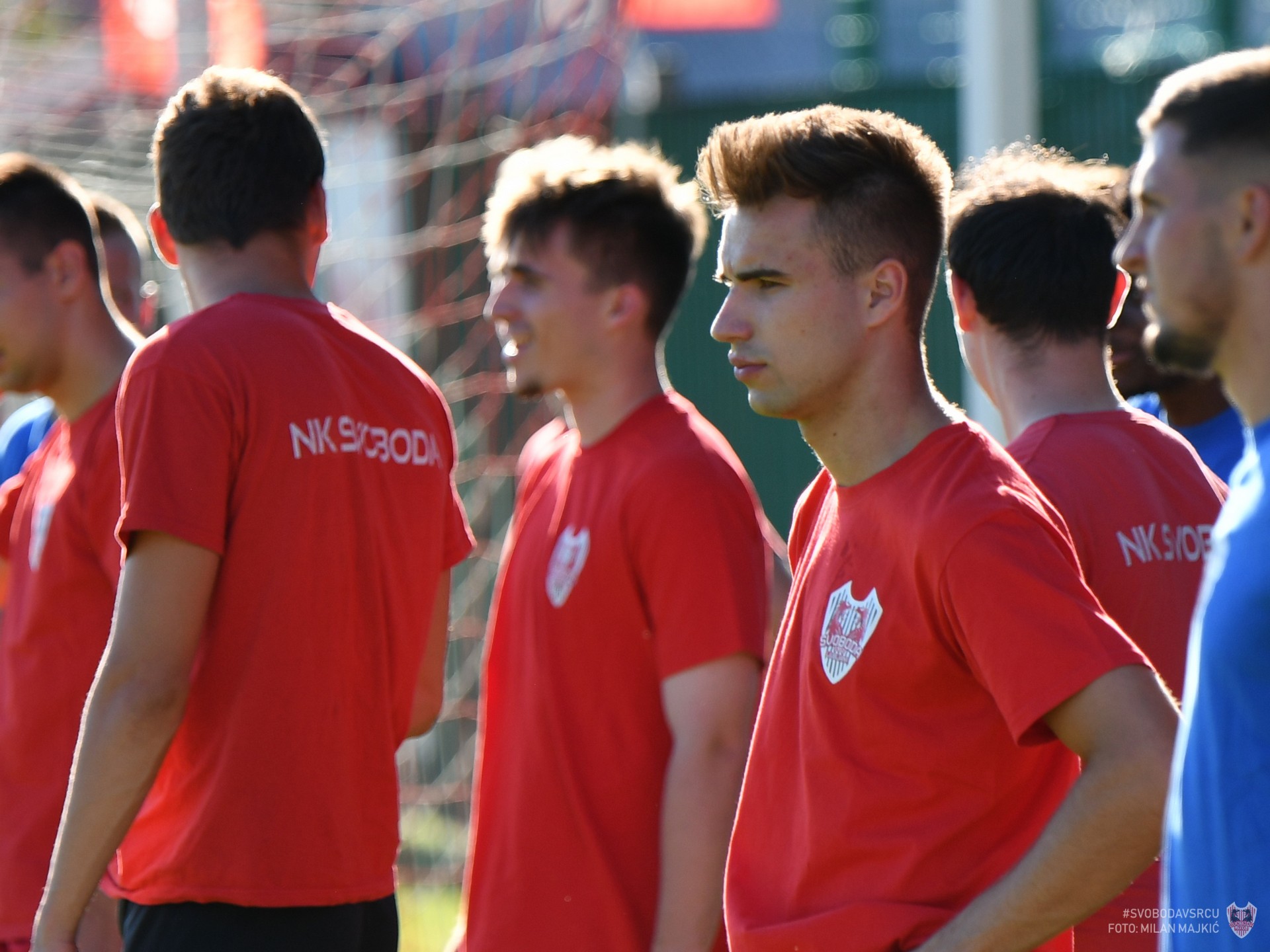 Nogometni trening mladih igralcev